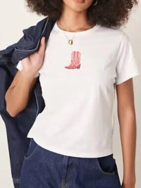 NWT Abercrombie Fitted Tee